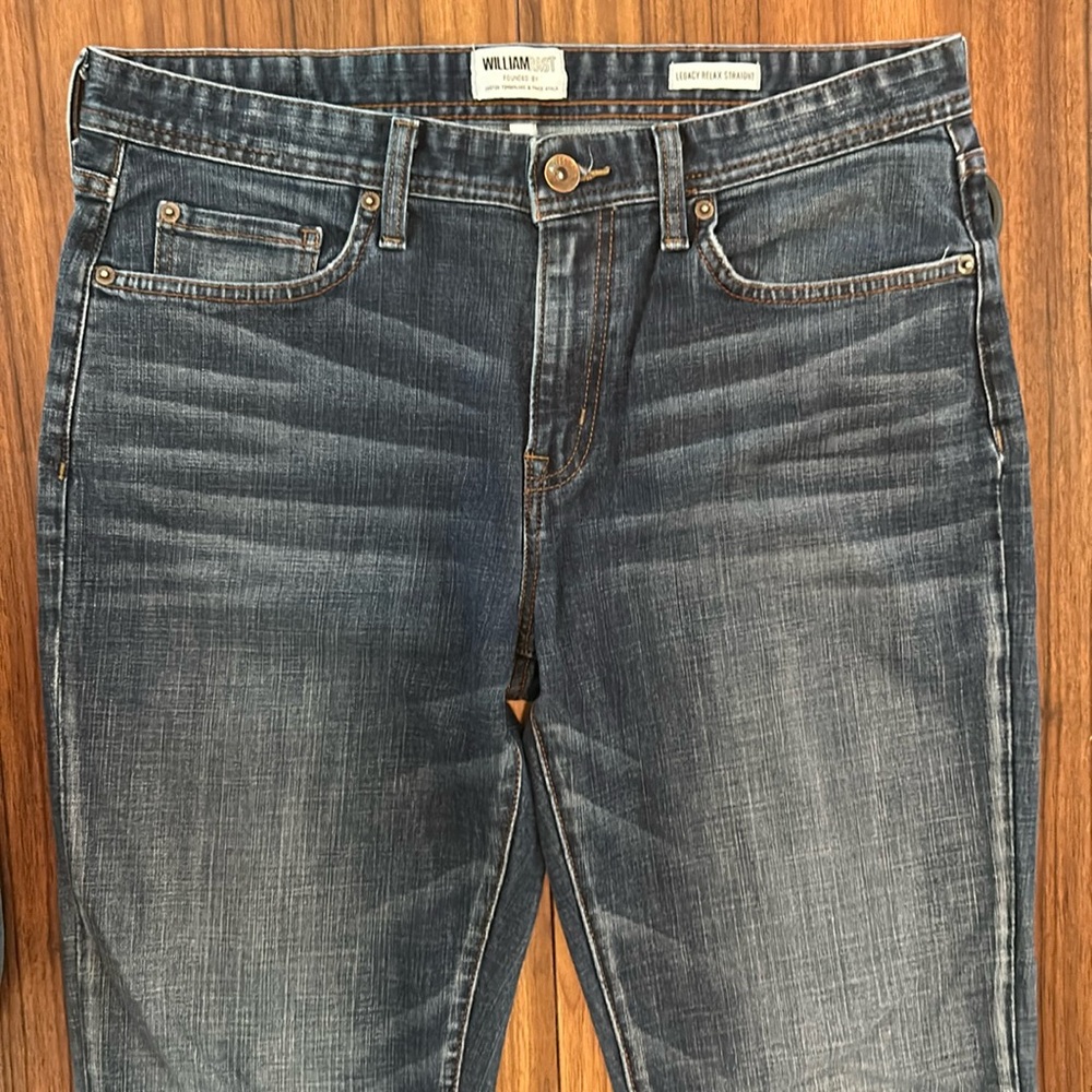 WILLIAM RAST ~ Legacy Relaxed Straight fit ~ 33/32